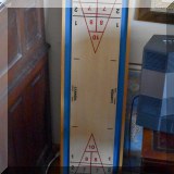 Y03. Shuffleboard game.